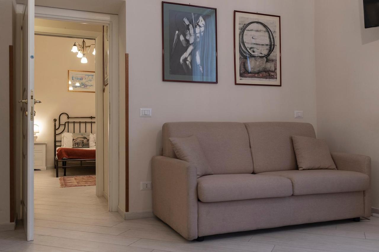 Domus Borbonica Bed & Breakfast Naples Exterior photo