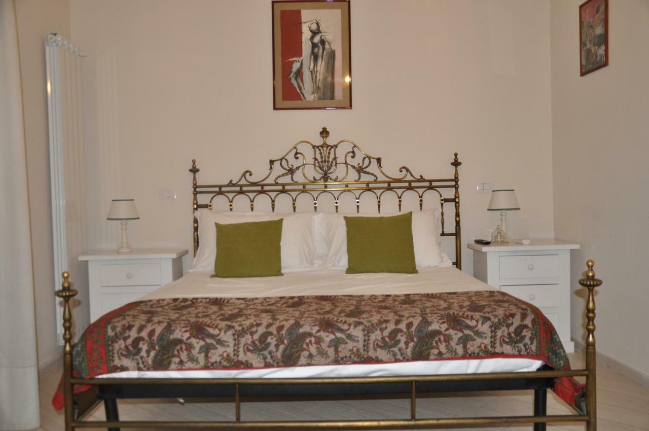 Domus Borbonica Bed & Breakfast Naples Exterior photo