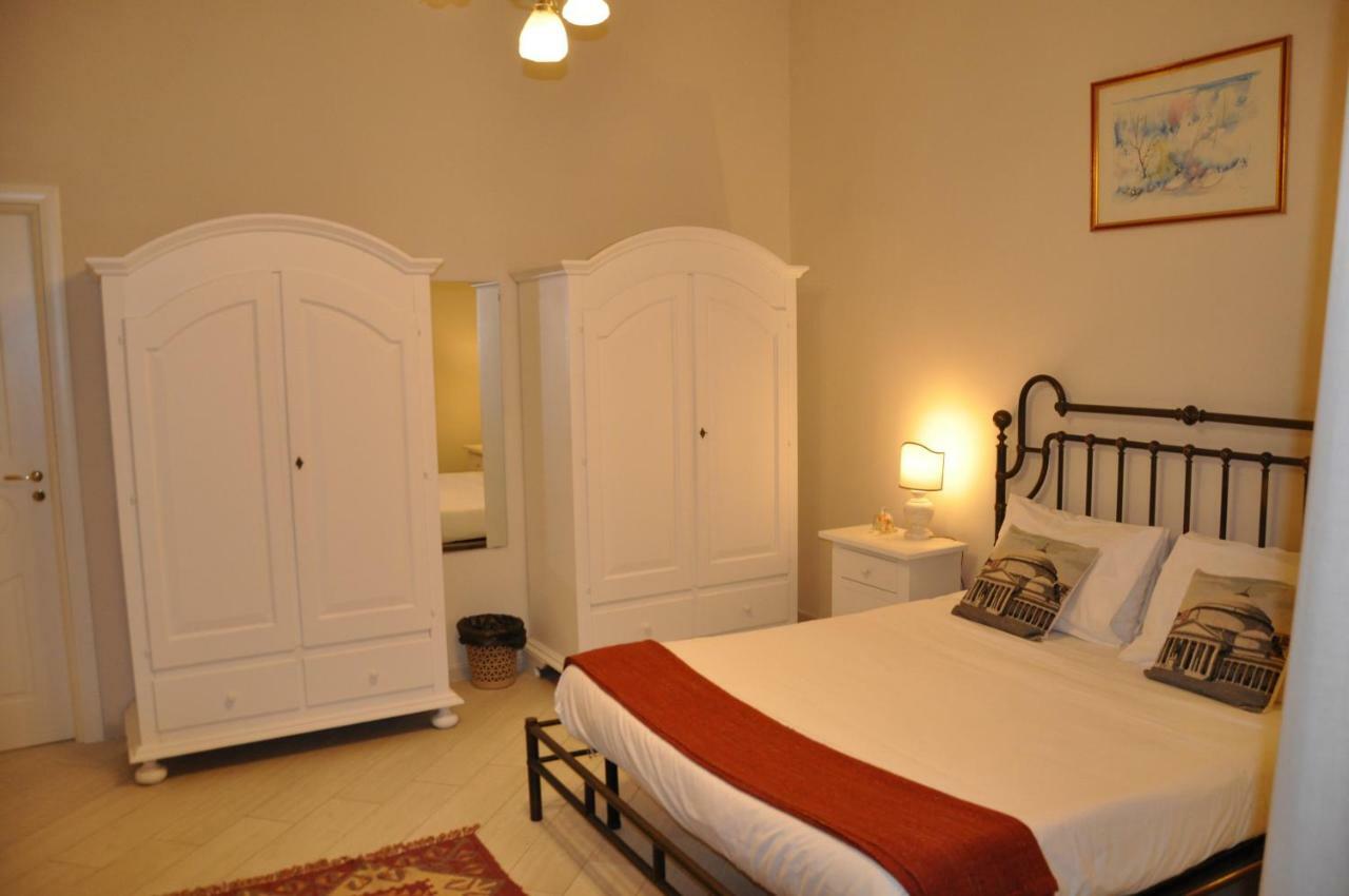 Domus Borbonica Bed & Breakfast Naples Exterior photo