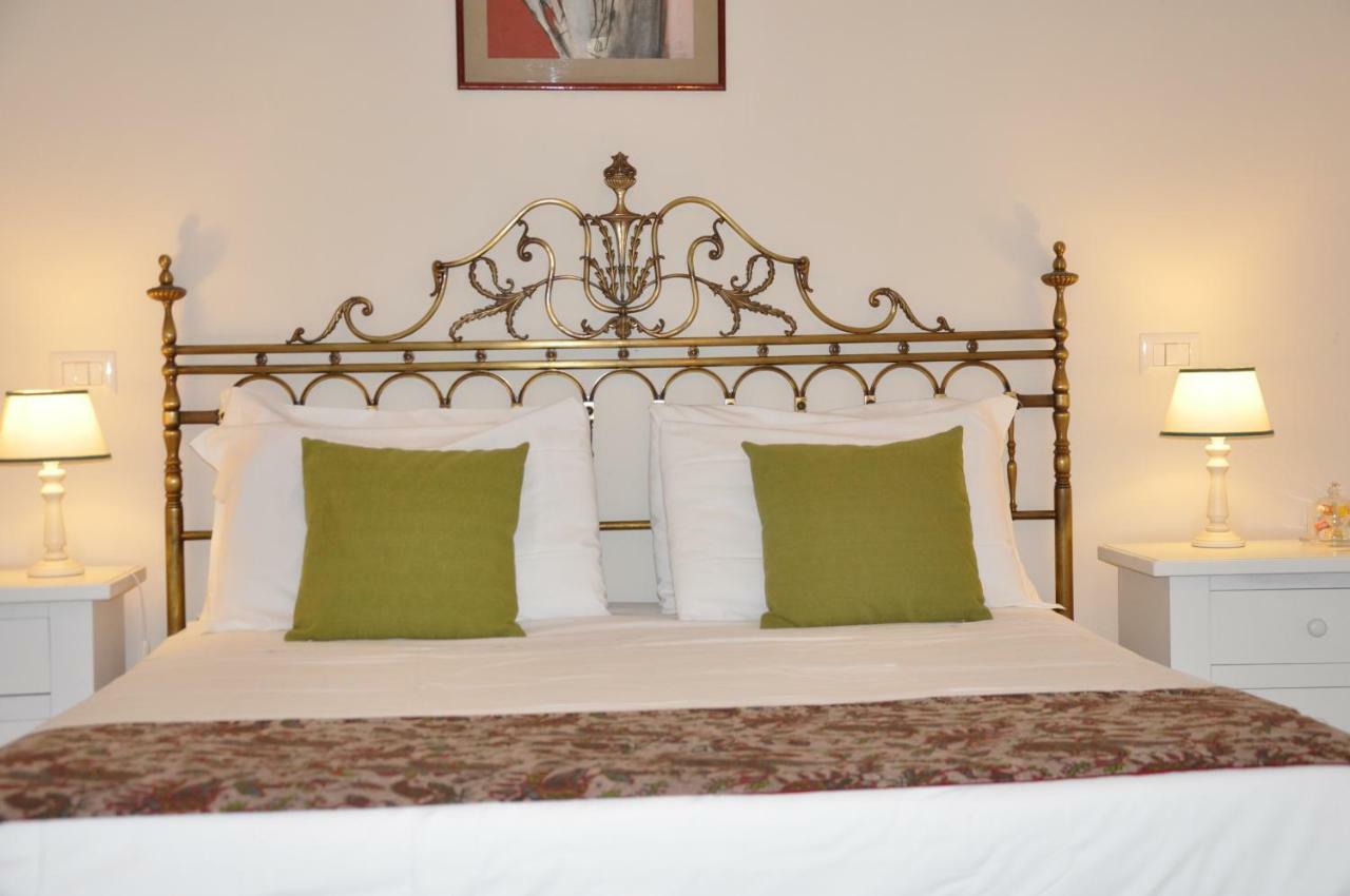 Domus Borbonica Bed & Breakfast Naples Exterior photo