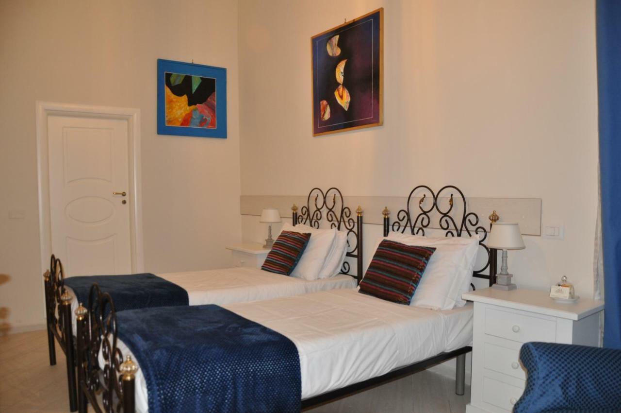 Domus Borbonica Bed & Breakfast Naples Exterior photo