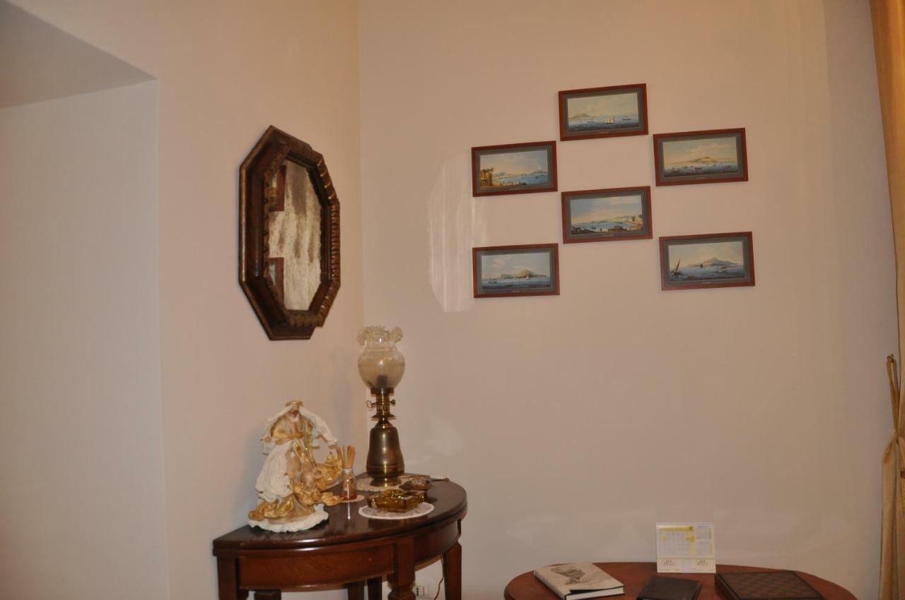 Domus Borbonica Bed & Breakfast Naples Exterior photo