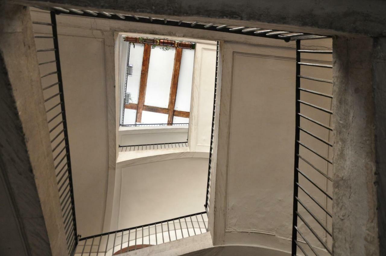 Domus Borbonica Bed & Breakfast Naples Exterior photo