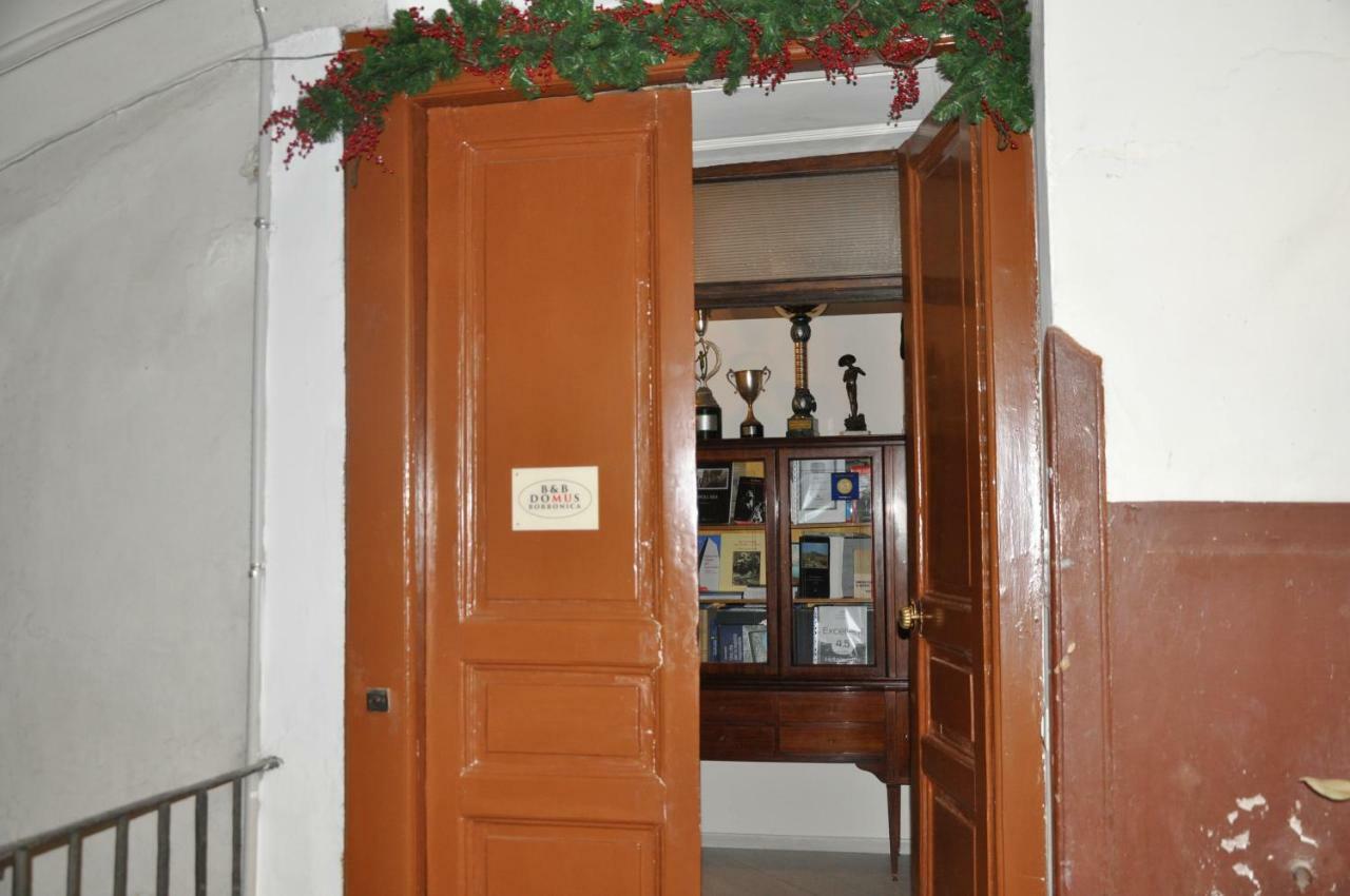Domus Borbonica Bed & Breakfast Naples Exterior photo
