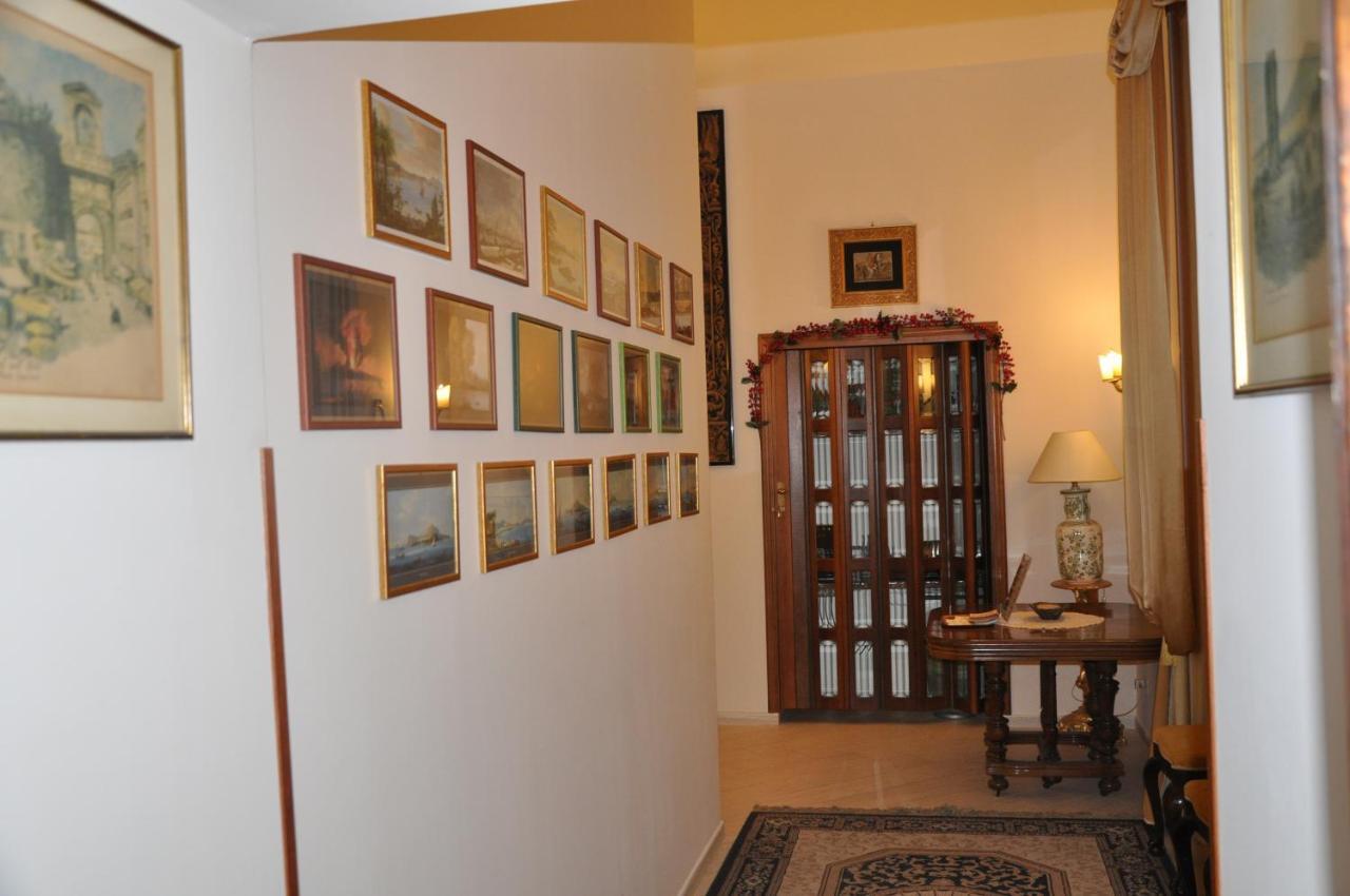 Domus Borbonica Bed & Breakfast Naples Exterior photo